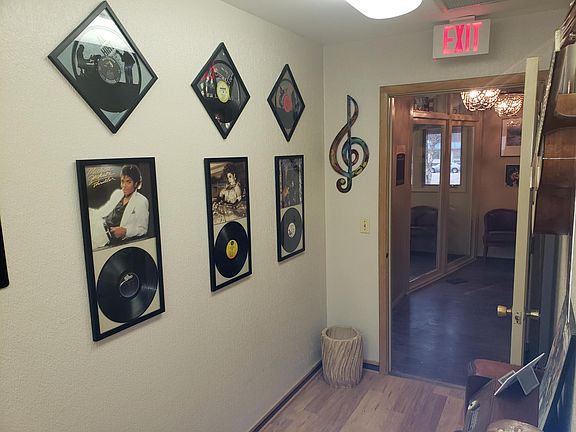 4th image of 610 S Tillotson Ave Ste 220