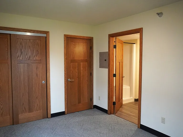 100 Bothne Dr — Photo 32