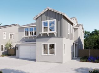 1995 Pyrenes Pl, Santa Paula, CA 93060