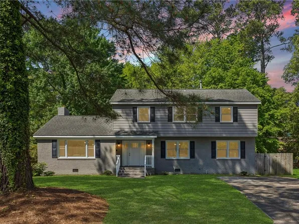 127 James Landing Rd, Newport News, VA 23606