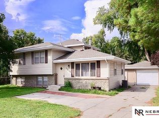 1216 N 85th St, Omaha, NE 68114