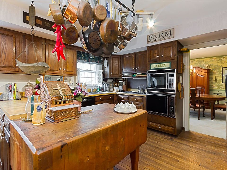 1st image of 153 Barberry Rd