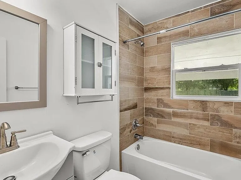 3919 Skycrest Dr — Photo 34