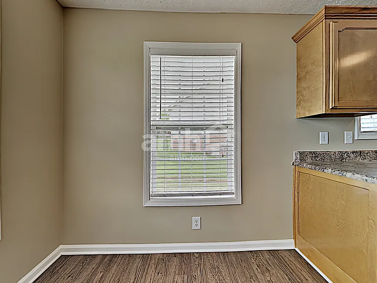 145 Buttermere Dr — Photo 4
