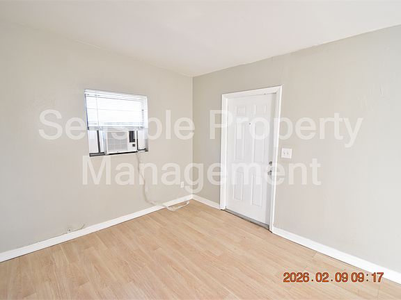 4th image of 1909 13th Ave S #A