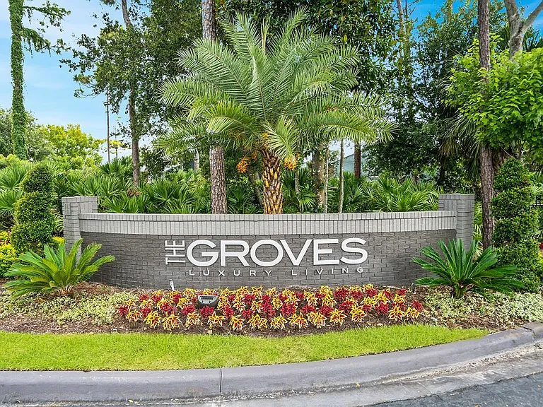 The Groves — Photo 32