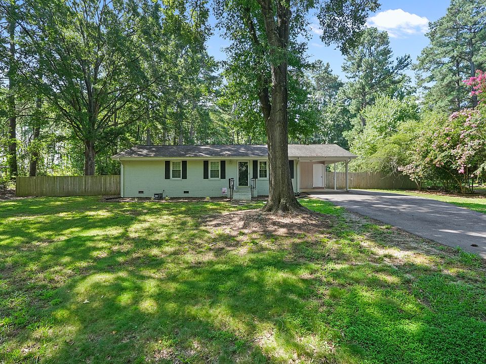 1st image of 107 Twain Dr