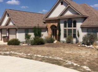 141 Rapid Cir, Bandera, TX 78003