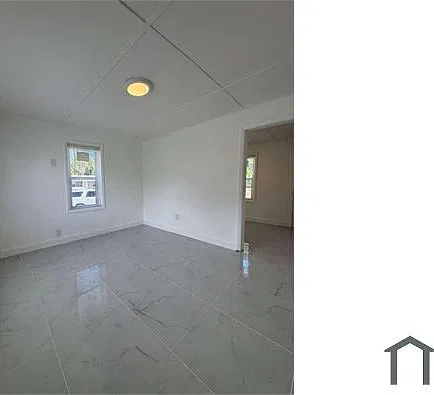 731 SW 3rd Pl — Photo 4