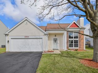 2630 Lindrick Ln, Aurora, IL 60504