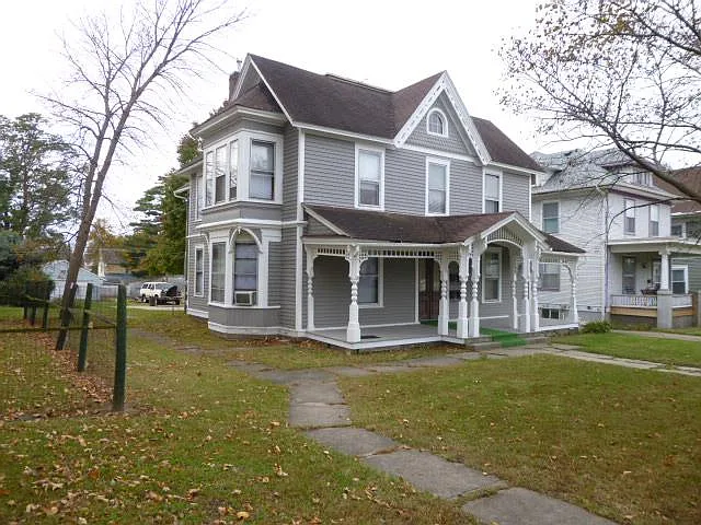 909 Franklin St #2 — Photo 15