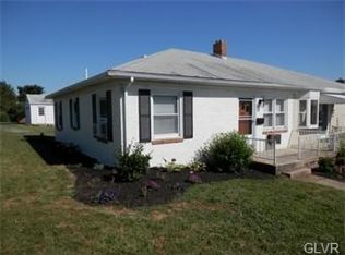 33 Greenleaf St, Emmaus, PA 18049