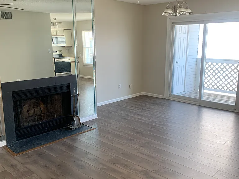 616 Shoreham Ct #202 — Photo 9