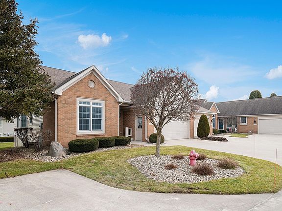 2nd image of 1331 Somerset Ct