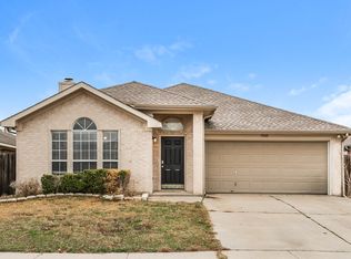 5800 Magnum Dr, Arlington, TX 76018
