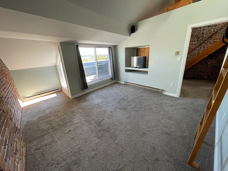 269 Commercial St #5F — Photo 6