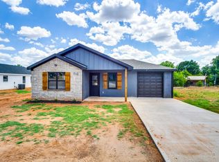 816 Buckboard Dr, De Leon, TX 76444