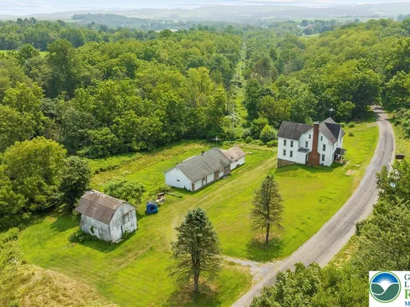 7651-7653 Autumn Rd, New Tripoli, PA 18066