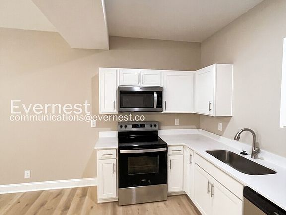 4th image of 3385 Polly Dr #72