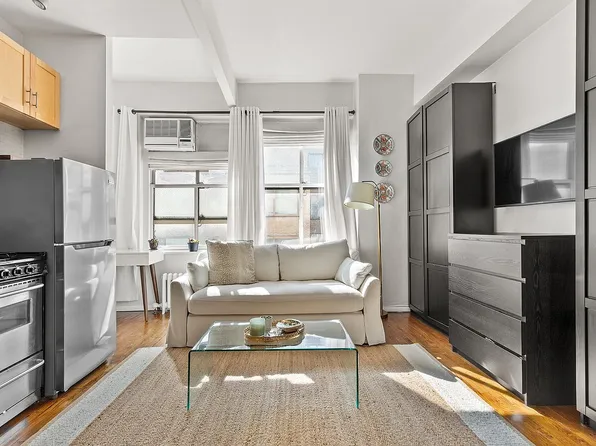 4 Lexington Ave APT 13J, New York, NY 10010