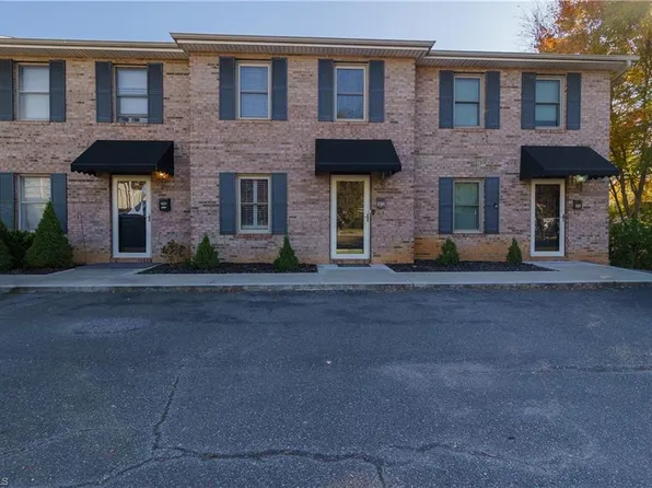 1812 N Main St, Mount Airy, NC 27030