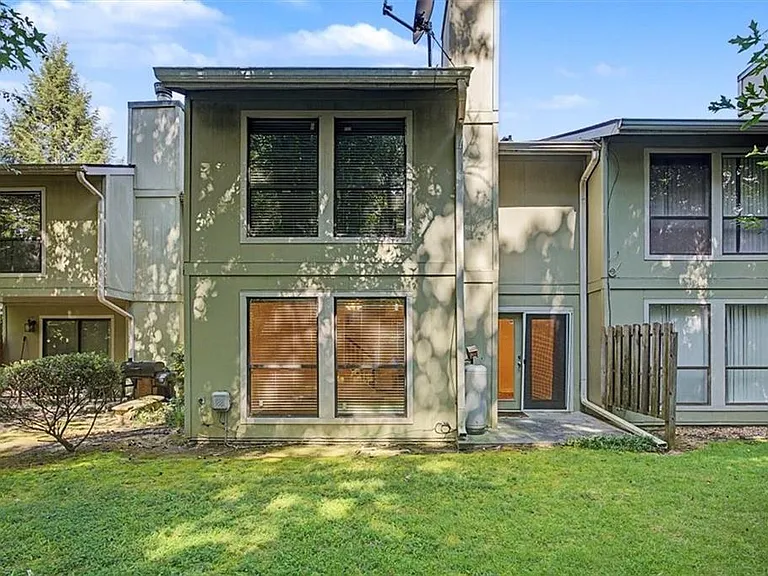 6350 Hawthorne Ter — Photo 37