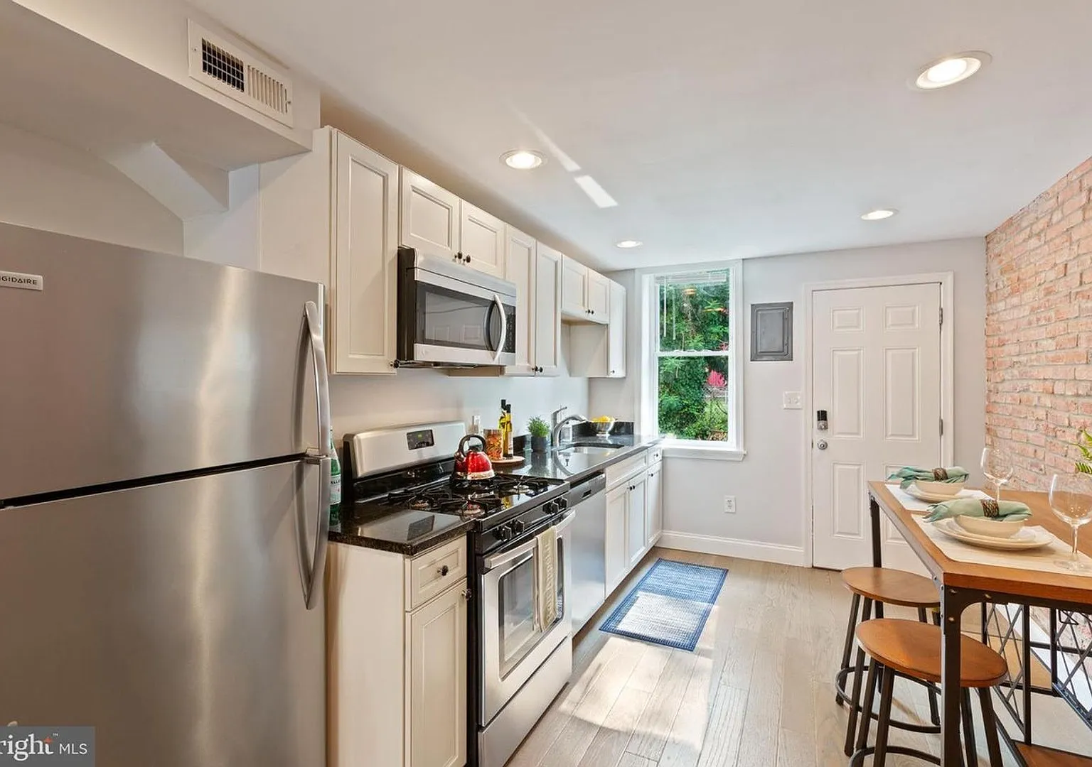 Amazing location close to all that Station North/Greenmount West and have to offer! — Photo 3