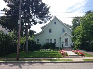 131 Wren St, West Roxbury, MA 02132