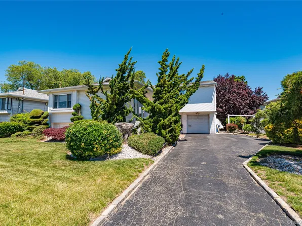 36 Elaine Drive, Oceanside, NY 11572