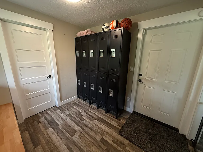 4529 S Napa St — Photo 13
