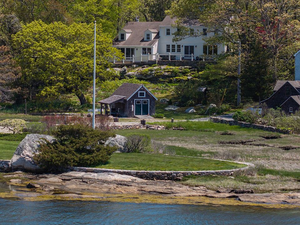 1st image of 32 Money Point Road