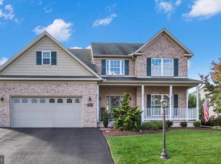 71 Regiment Dr, Gettysburg, PA 17325