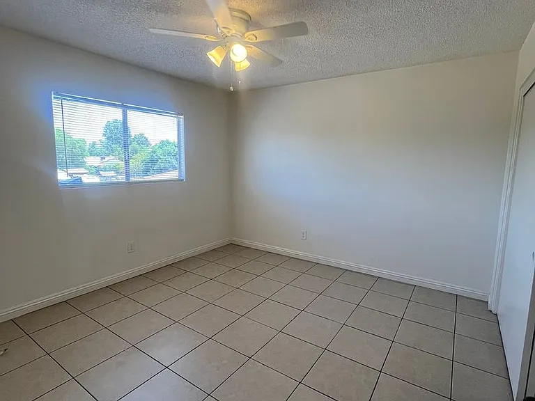 Casa Buena Apartments — Photo 13