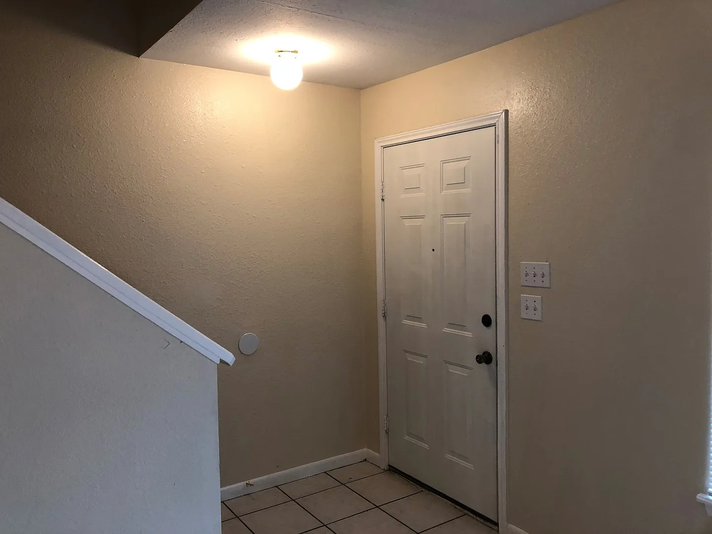 Welcome home to 7543 Windsor Oaks! — Photo 2