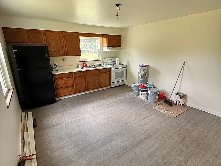 4861 Bull Creek Rd — Photo 2