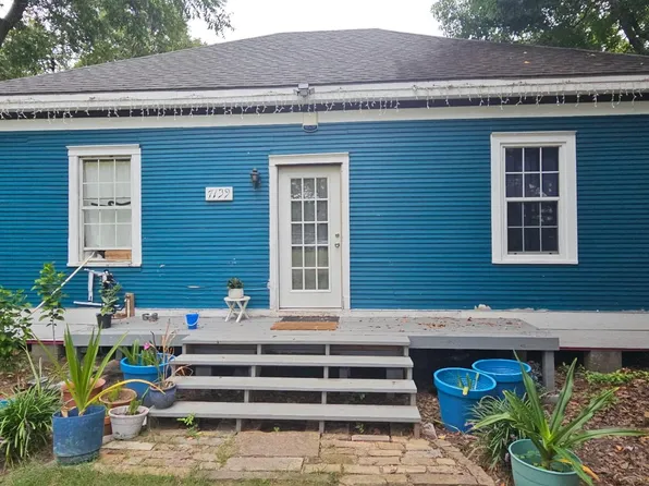 7139 2nd St, Hitchcock, TX 77563