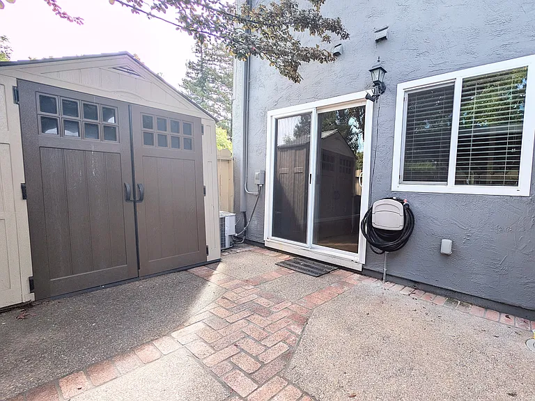 4759 Saginaw Cir — Photo 9