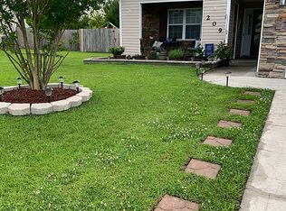 209 Willoughby Ln, Jacksonville, NC 28546