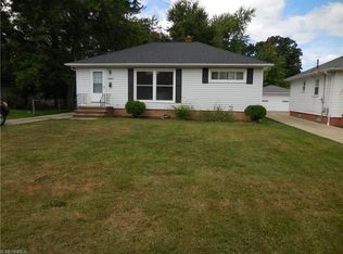 6840 Middlebrook Blvd, Middleburg Heights, OH