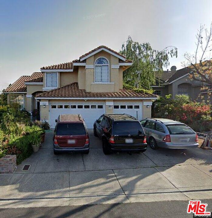 1st image of 761 Turquoise Dr