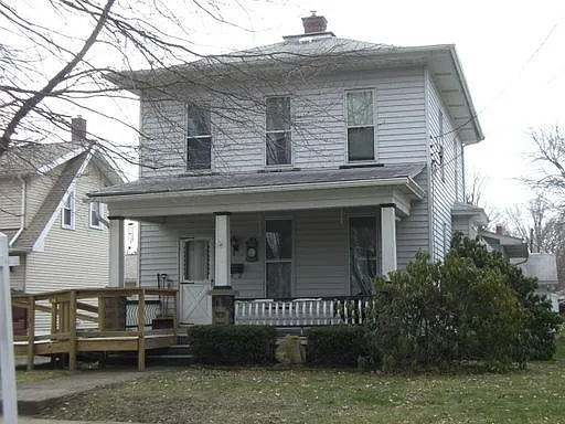 137 Plum St photo 1