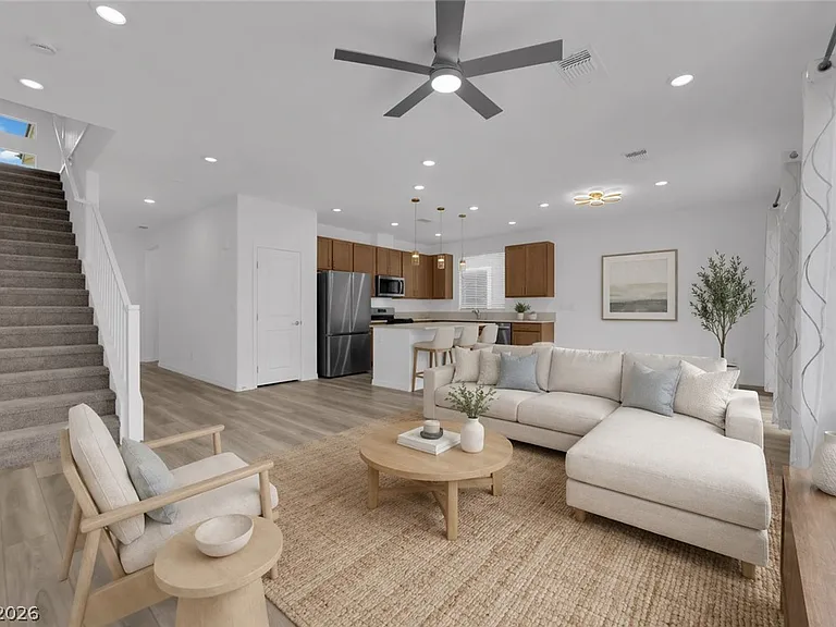 10239 Estancia Hill St — Photo 15