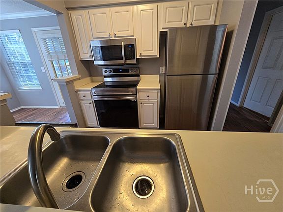 4th image of 12300 Apache Avenue #208