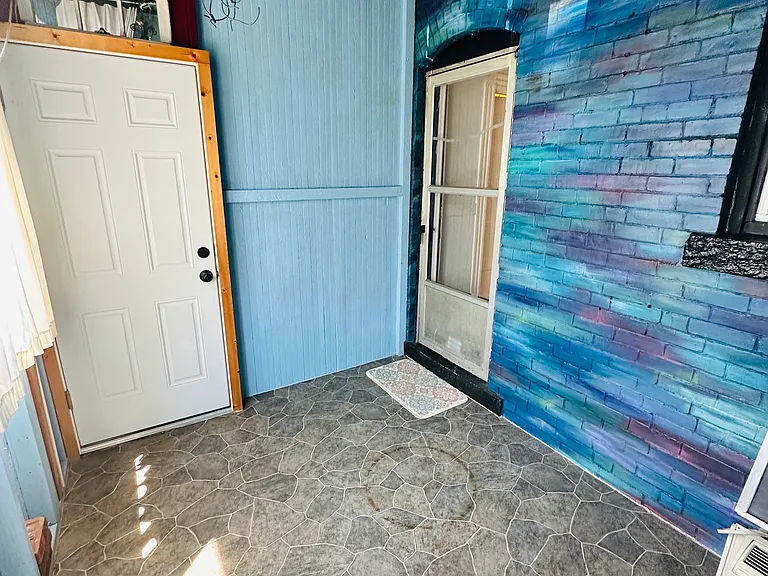 365 Franklin Ave #2S — Photo 11