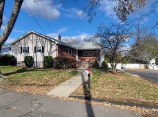 120 Savage St, Revere, MA 02151