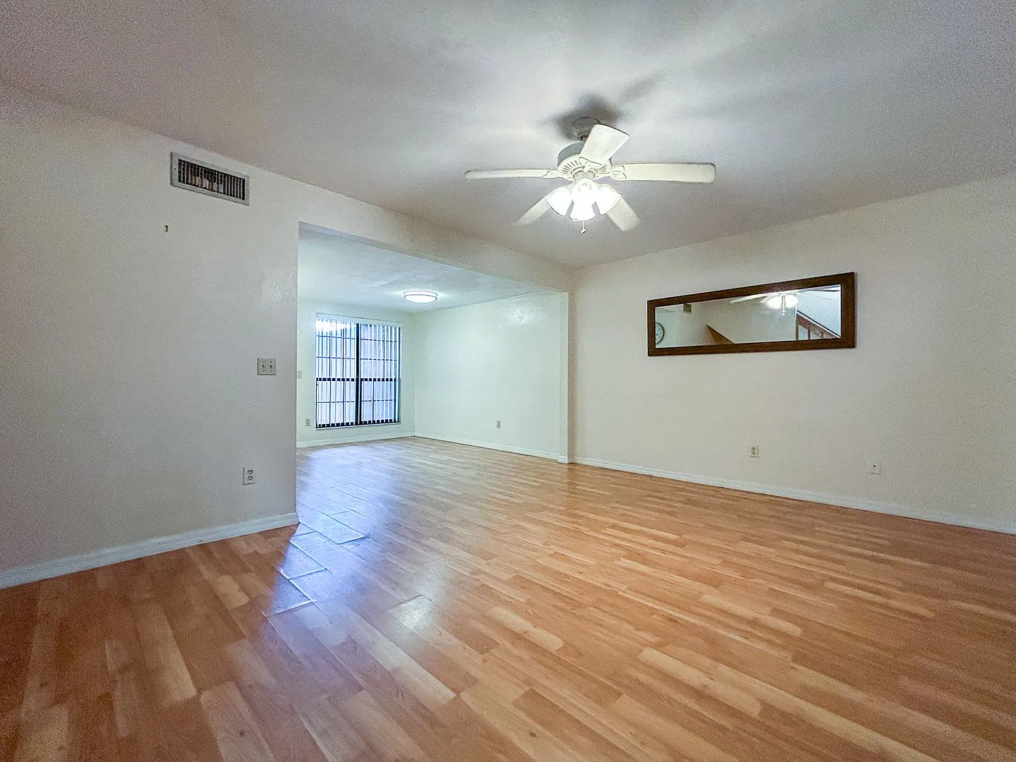 Spacious 3/3 in Rockwood Villas — Photo 4