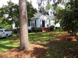 517 Madison Ave, Hamlet, NC 28345