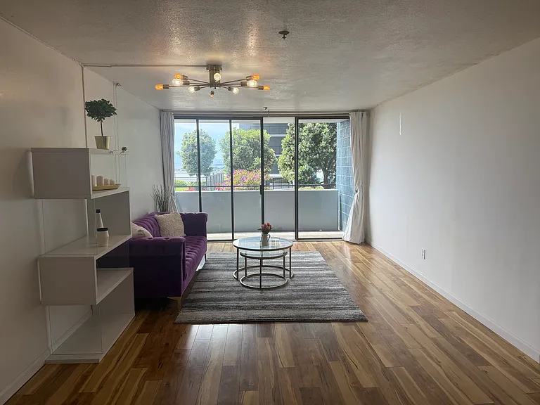 555 Pierce St #226 — Photo 4
