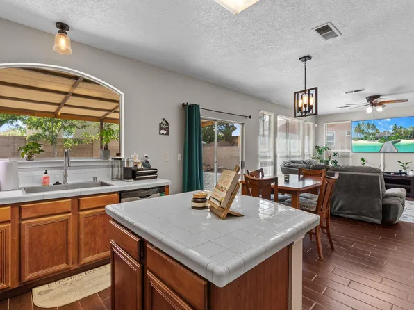 7508 Breckenridge Rd NW, Albuquerque, NM 87114