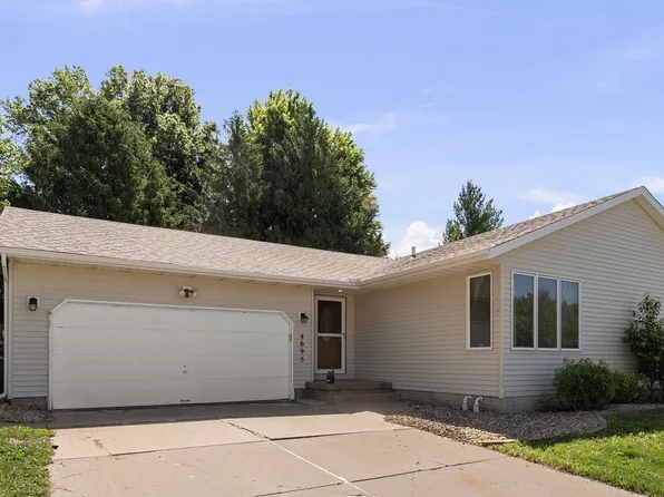 4695 Lockwood Ct, Bettendorf, IA 52722